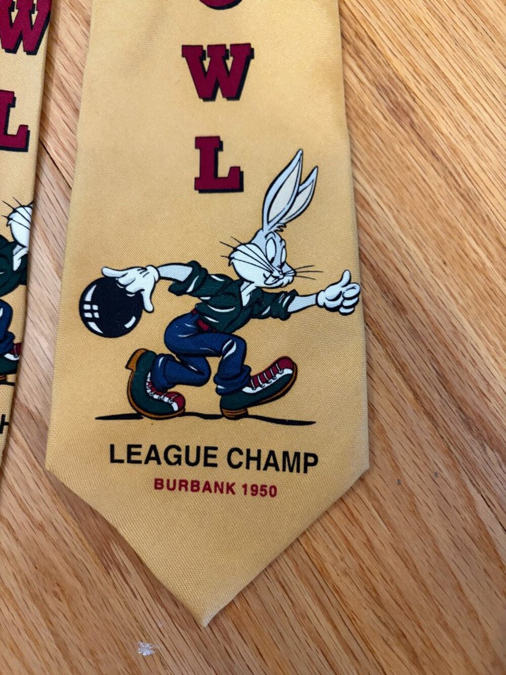 Vintage 1993 Bugs Bunny ACME Bowl Silk Tie Warner Bros